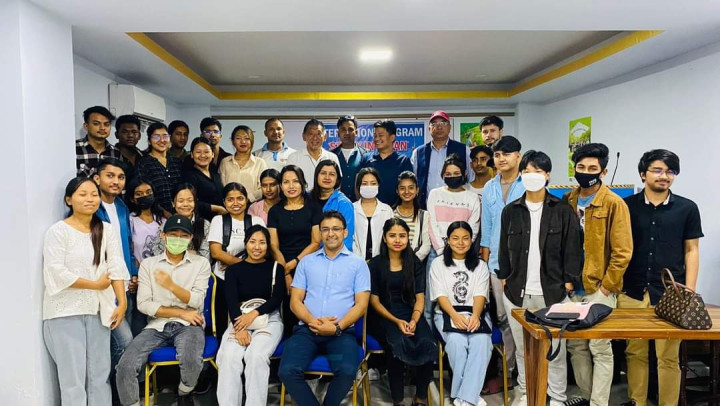 आकाश इन्सिच्युट इटहरीद्वारा जापान जाने विद्यार्थीहरुका लागि अन्तरक्रिया