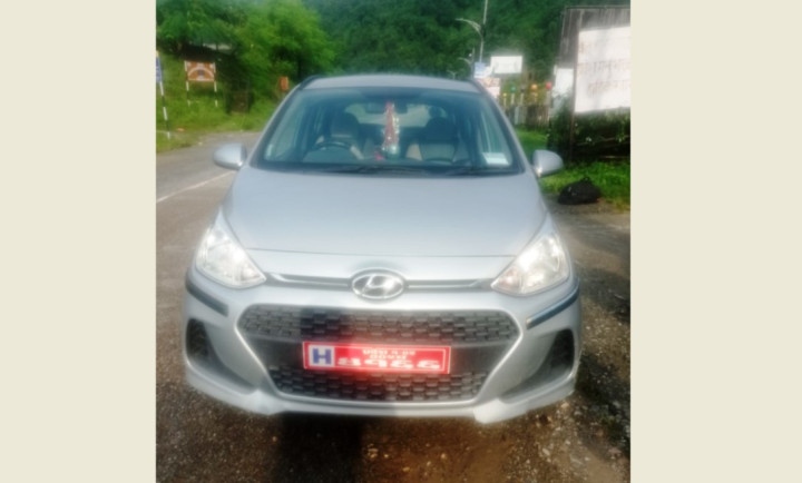 चतरा पुलमा गएरातीदेखि डाक्टरको कार अलपत्र, जुत्ता र मोबाइलसमेत भेटियो
