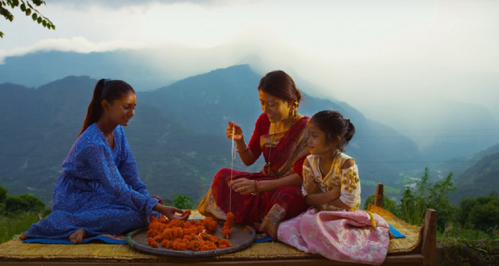 एसडी योगी र सुवानी मोक्तानले ल्याए ‘धागो सम्बन्धको’ (भिडिओसहित)