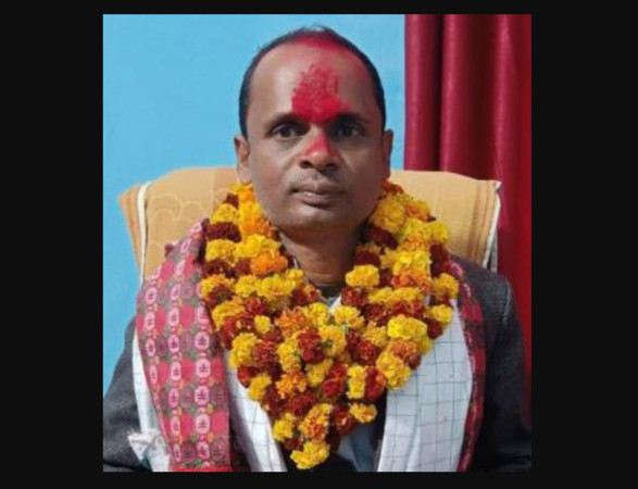 प्रमुख प्रशासकीय अधिकृतले हटाइदिए ८३ कर्मचारी, भन्छन्, 'सबै मेयरका झोले थिए'