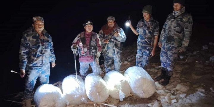 सप्तकोसी किनारबाट १६३ केजी गाँजा बरामद
