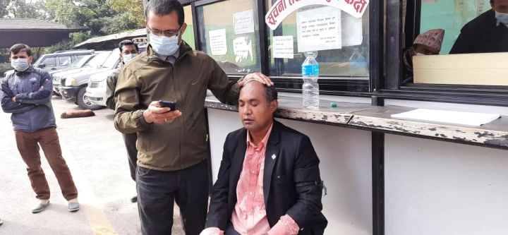 कानुन व्यवसायीमाथि प्रहरीको लाठीचार्ज