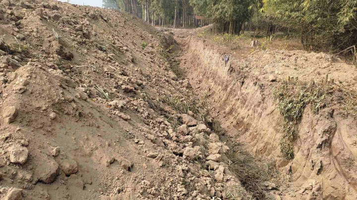 हात्ती रोक्न पर्खाल लगाउदै इटहरी उपमहानगर