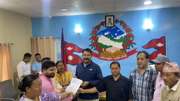 इटहरीका ६ दलले बुझाए उपमहानगरपालिकालाई खबरदारीपत्र