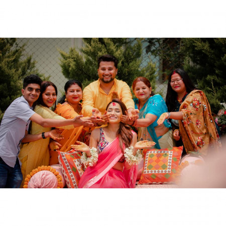 गायिका इन्दिरा जोशी भोली विवाह बन्धनमा बाँधिदै