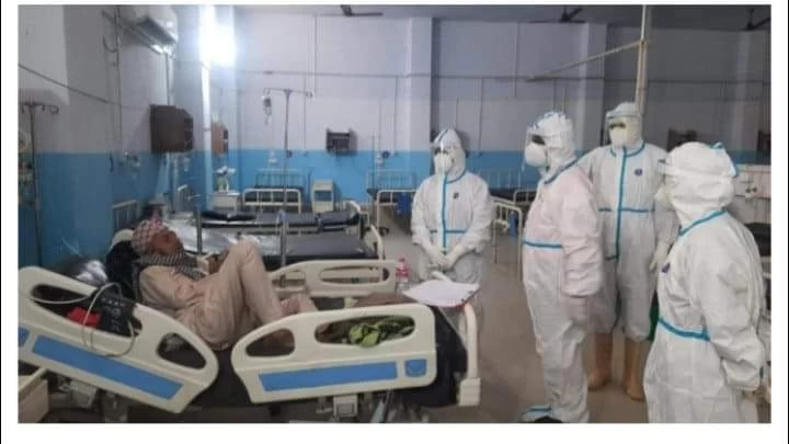 कोशी अस्पतालमा बिरामी हेर्न पुगे मन्त्री कार्की