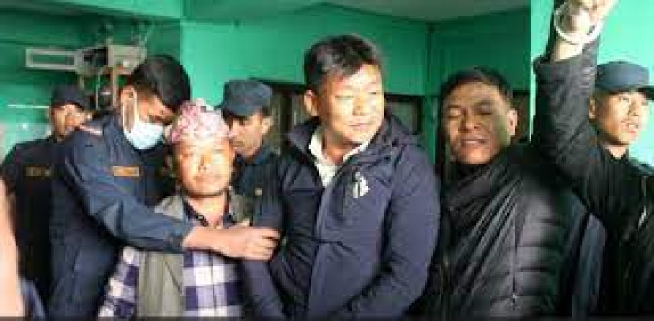 कोशी प्रदेश नामकरण विवाद : खोटाङमा सभाहलमै सांसदविरुद्ध प्रदर्शन
