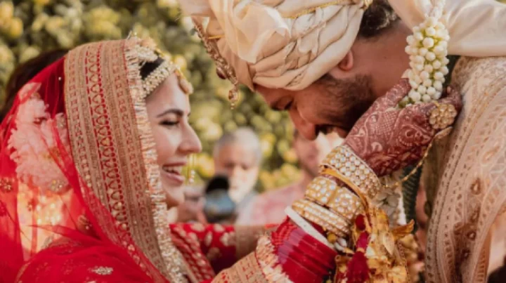 क्याटरीना र विक्कीले गरे बिहे