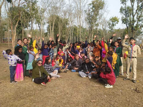 मुसहर समुदायका बालबालिकालाई वडा कार्यालयले खुवायो वनभोज
