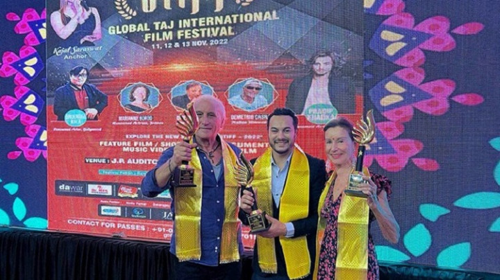 भारतमा प्रदीप खड्कालाई  ‘डेब्यु अभिनेता’ को अवार्ड