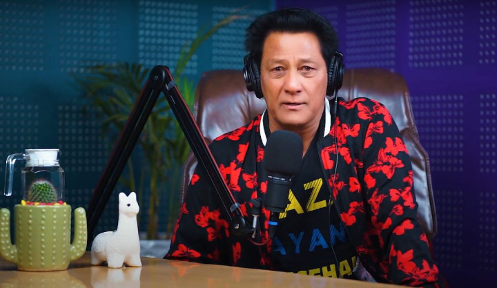 नायक शिव श्रेष्ठले पोडकास्ट चलाउने