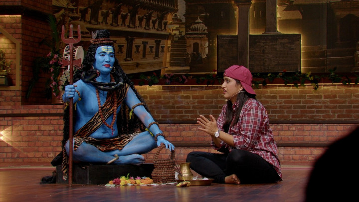 शिवलाई गलत रूपमा प्रयोग गरेको भन्दै आलोचना भएपछि माग्ने बुढाले मागे माफी