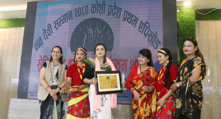 महिला सिप विकास इटहरीले गर्यो ८ जना महिलालाई सम्मान
