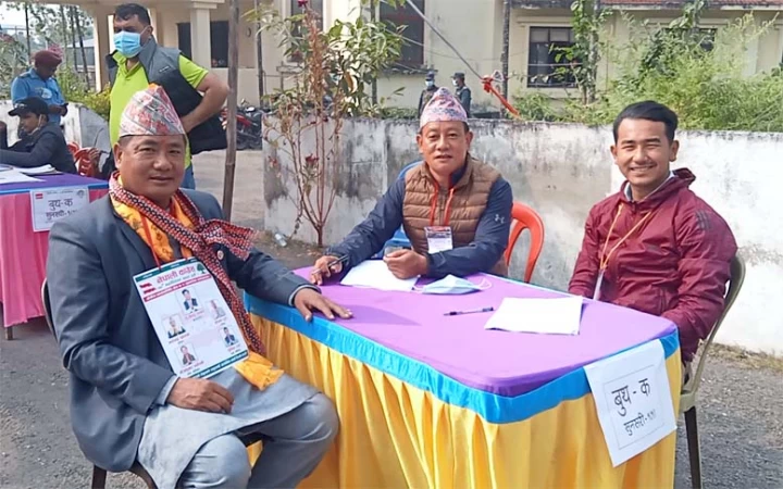 काँग्रेस सुनसरी क्षेत्र नं.१ को सभापतिमा सुजेन्द्र तामाङ